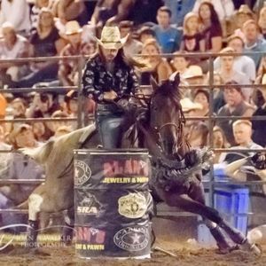 Meet your Posher, Mariel